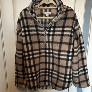 Koolaburra Gray and Cream Fleece Pullover